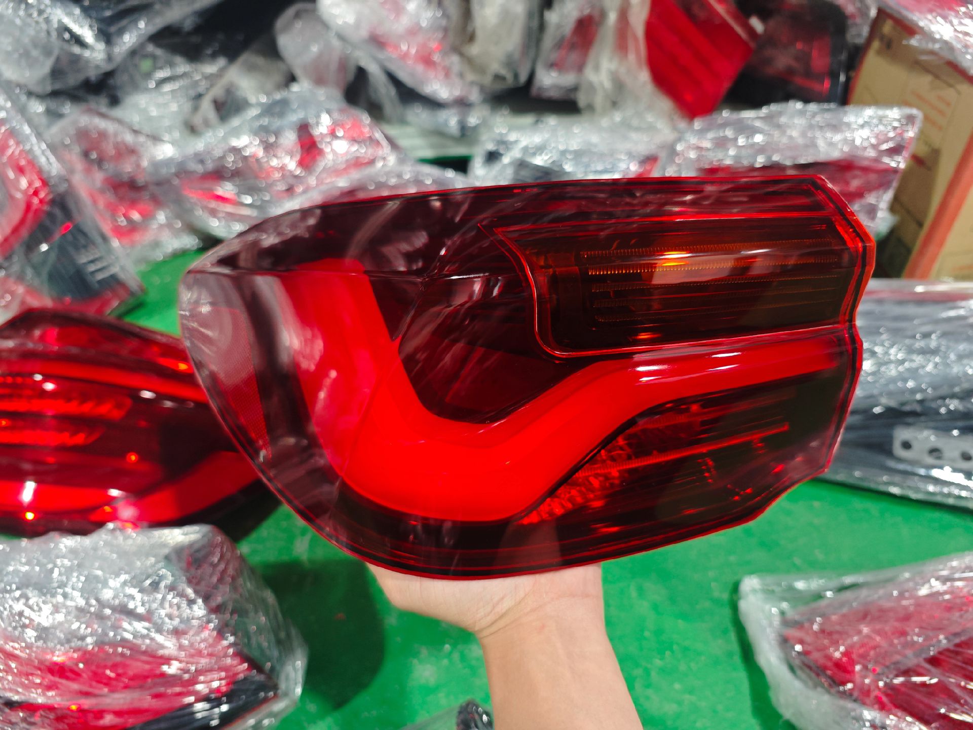 光學產品PMMAVH001汽車尾燈PMMA原料